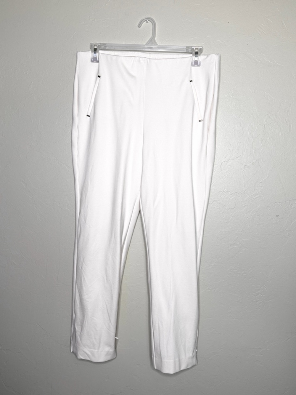 Chico’s Women's High Waist Tummy Control Off White Pull-On Cropped Pants